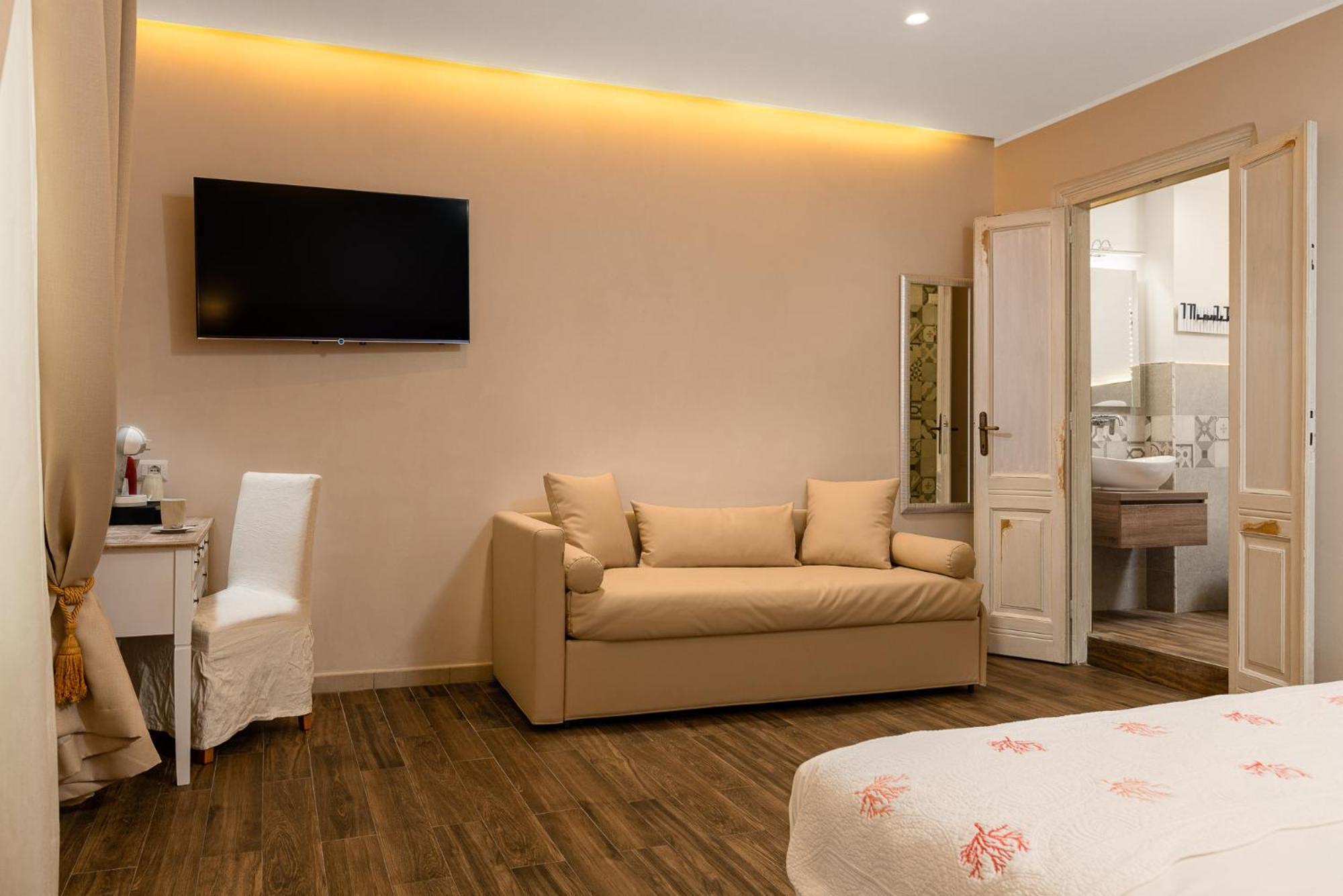 Onda Marina Suites Кальяри Экстерьер фото